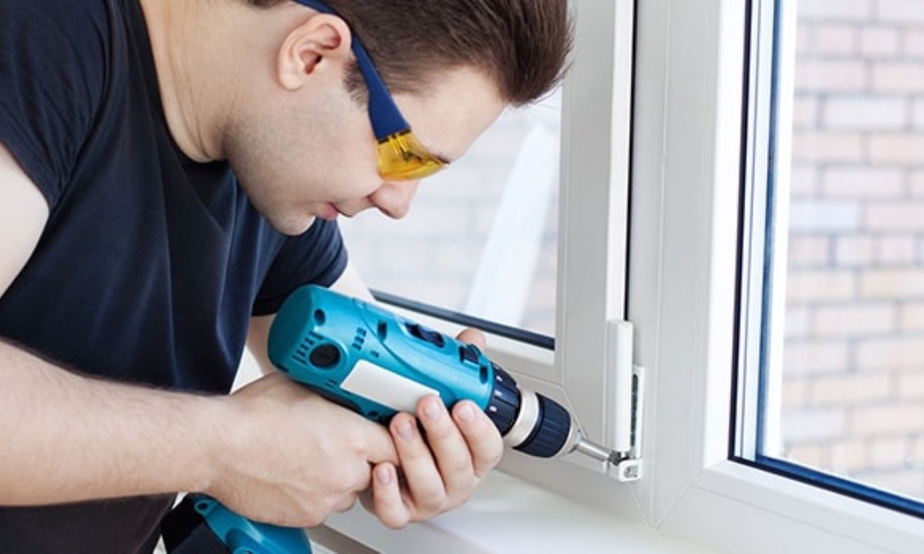 ремонт фурнитуры окна